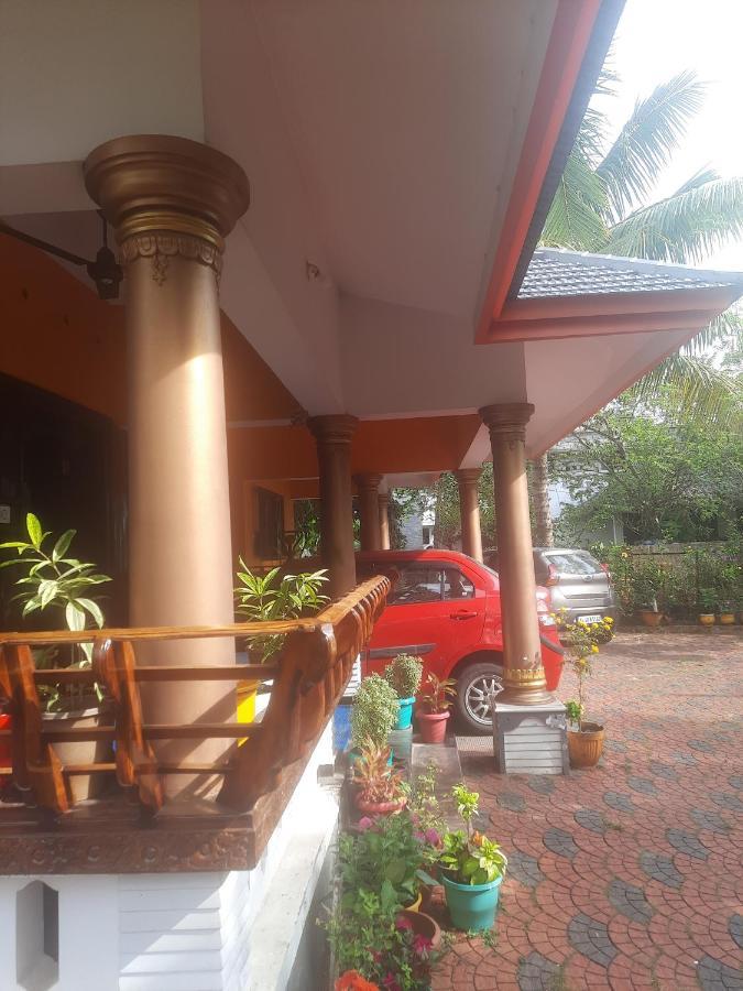 Navendu Homestay Alappuzha Exterior photo